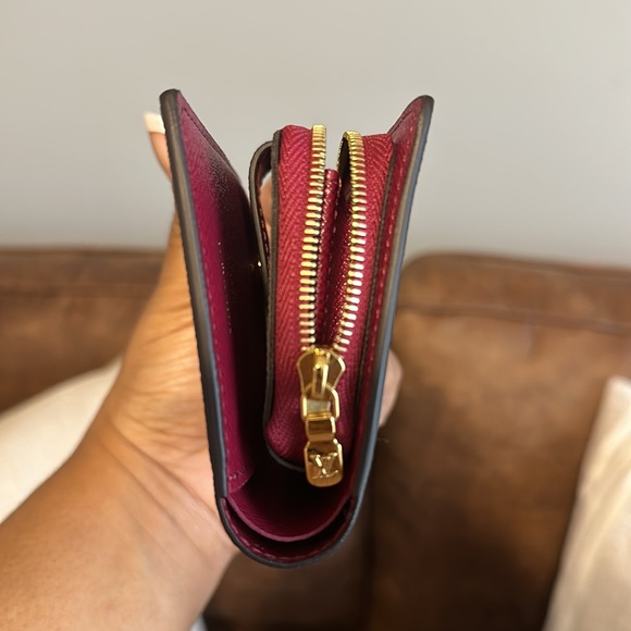 ✨Authentic✨LV JULIETTE WALLET - Picture 12 of 14